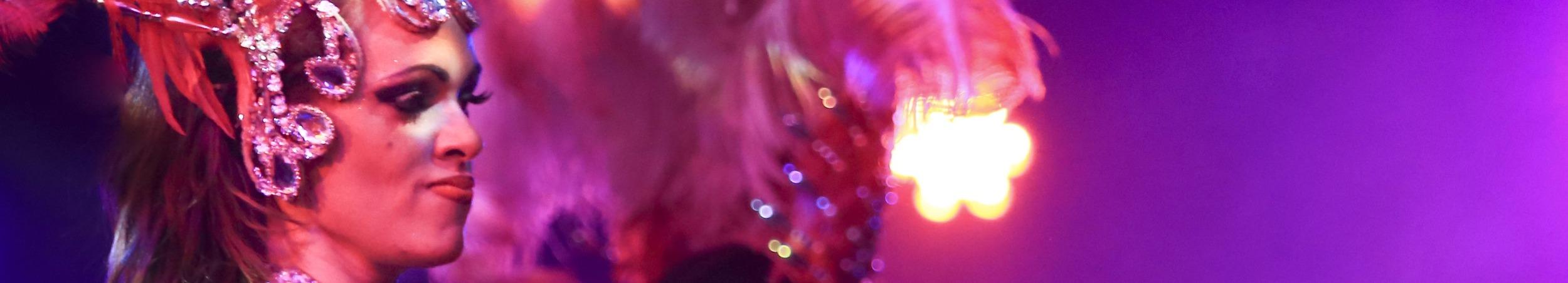 Os cabarés brasileiros em Paris