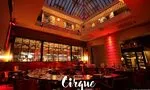 Вечер Святого Валентина в Париже в ресторане Le Cirque Beaubourg
