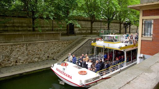 The Best of Both Worlds&quot; Cruise from Canal Saint Martin to the Seine