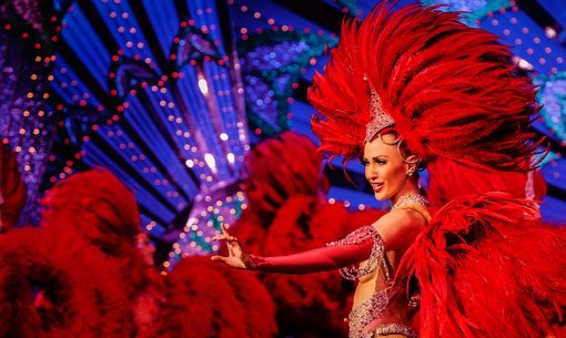 Véspera de Ano Novo no Moulin Rouge em Paris Fotos