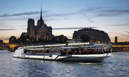 Bateaux-Mouches & Crazy Fotos