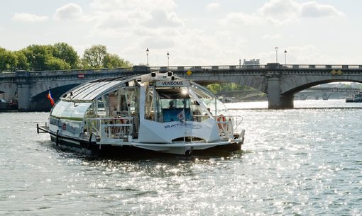 Batobus Hop on Hop off Paris Photos