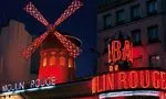 Valentijnsdag in Parijs bij de Moulin Rouge Foto's