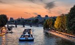 Bateaux-Mouches - Croisière Promenade sur la Seine à Paris - A la tombée du jour