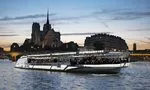 Valentijnsdag in Parijs aan boord van de Bateaux-Mouches Foto's