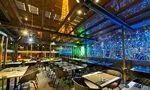 Véspera de Ano Novo no Bistro Parisien em Paris Fotos