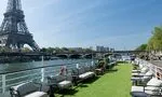 Cruzeiro com jantar e fogos de artifício em 14 de julho a bordo do barco "Le Théo" em Paris