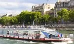 Vaar over de Seine aan boord van de Vedettes du Pont Neuf Foto's