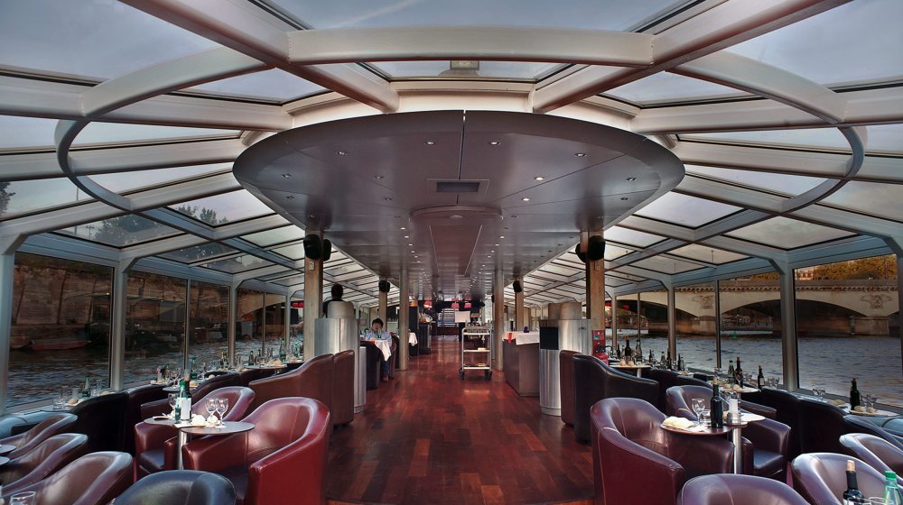 Paris en Scene Dinner-Cruise of December 31 Photos 7