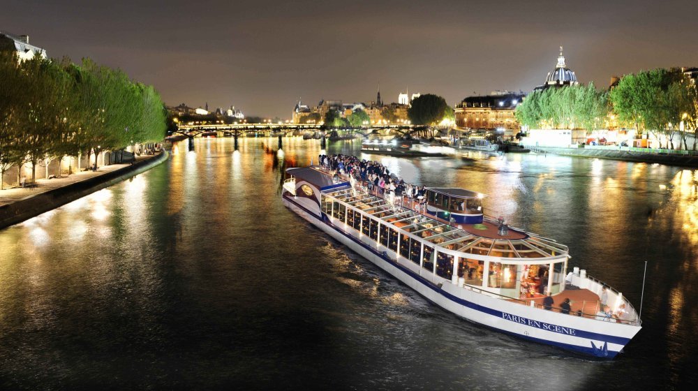 Paris en Scene Dinner-Cruise of December 31 Photos 8