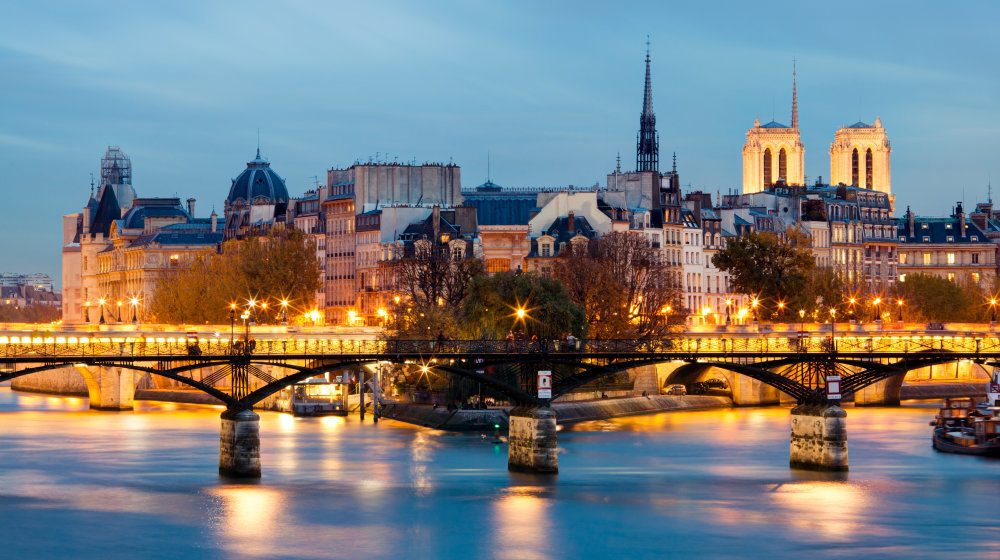 Paris en Scene Dinner-Cruise of December 31 Photos 4