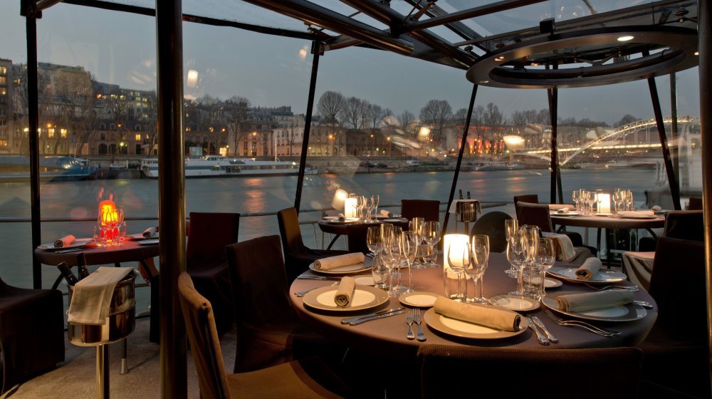 Dîner-Croisière de Nouvel An à Paris à bord des Bateaux Parisiens Photos 3