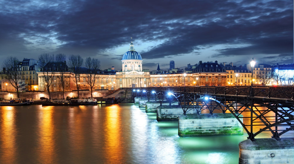 Dîner-Croisière de Nouvel An à Paris à bord des Bateaux Parisiens Photos 5