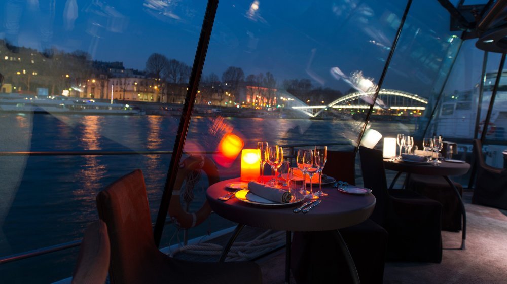 Dîner-Croisière de Nouvel An à Paris à bord des Bateaux Parisiens Photos 10