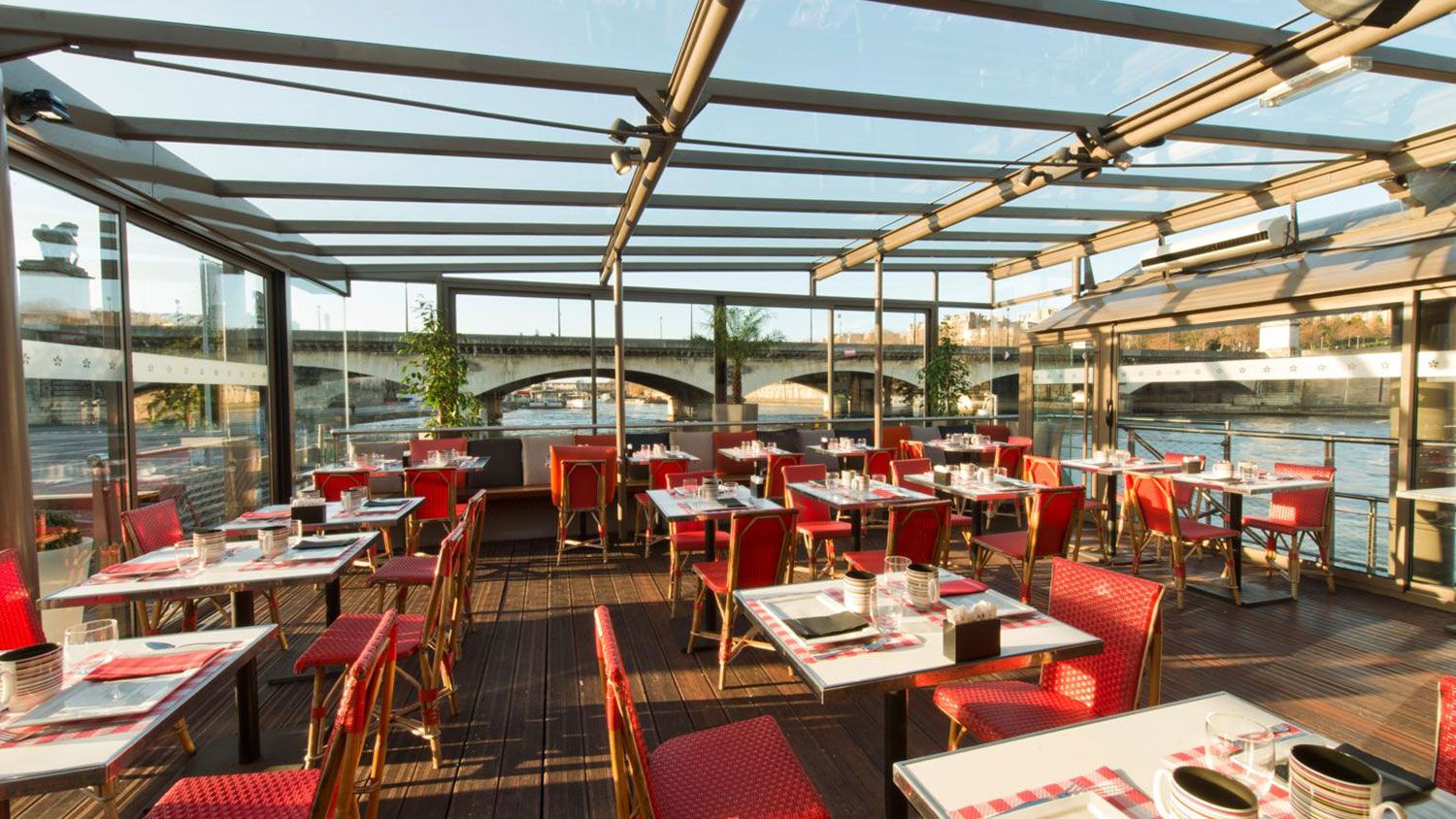 Abendessen am Fuße des Eiffelturms & Kommentierte Kreuzfahrt Fotos 3