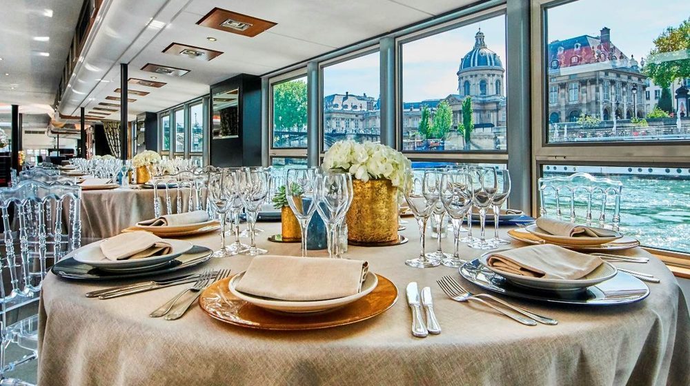 Yachts de Paris - Le Paquebot