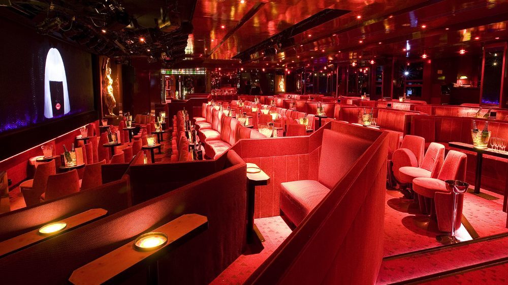 Photos Crazy Horse Show in Paris • Tickets and Prices for the French Cabaret • Come to Paris
