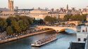 Bateaux-Mouches - Croisière Promenade sur la Seine à Paris - Pont Neuf