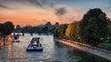 Bateaux-Mouches - Croisière Promenade sur la Seine à Paris - A la tombée du jour