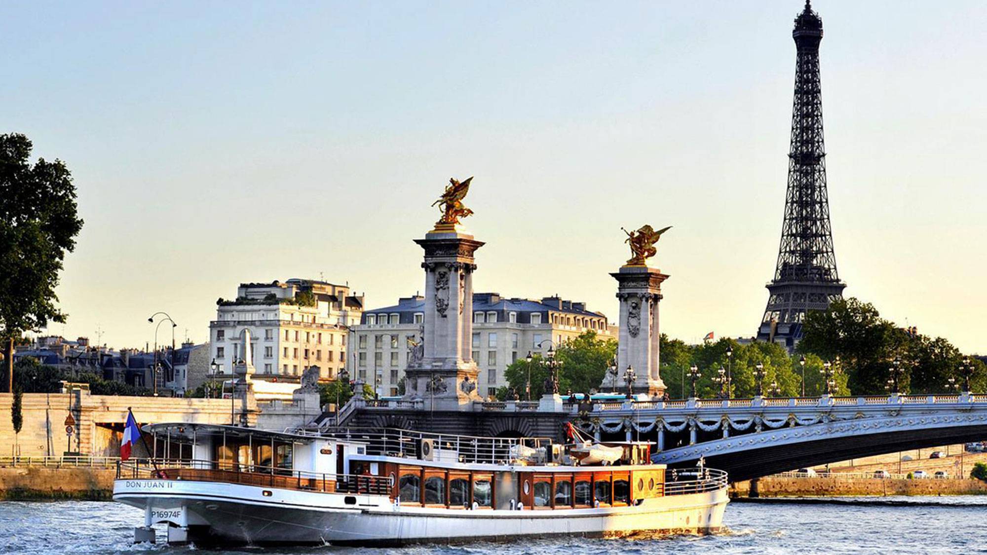 Yachts de Paris Fotos 1