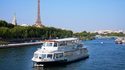 Dinner-Kreuzfahrt zum Valentinstag in Paris an Bord des Bootes Le Tosca