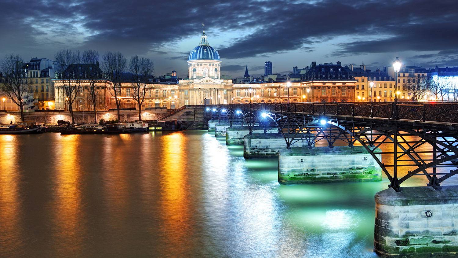 14. Juli in Paris an der Seine an Bord von Paris en Scène Fotos 2