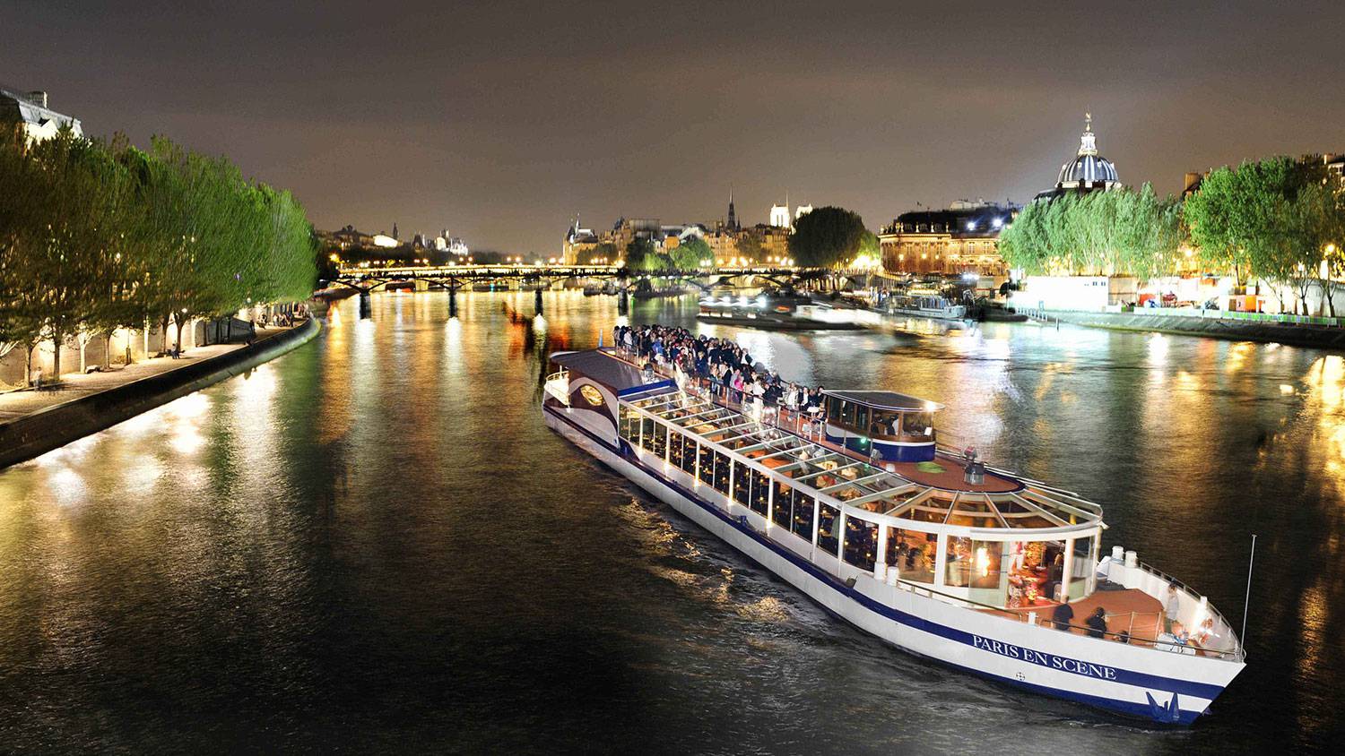14. Juli in Paris an der Seine an Bord von Paris en Scène Fotos 7