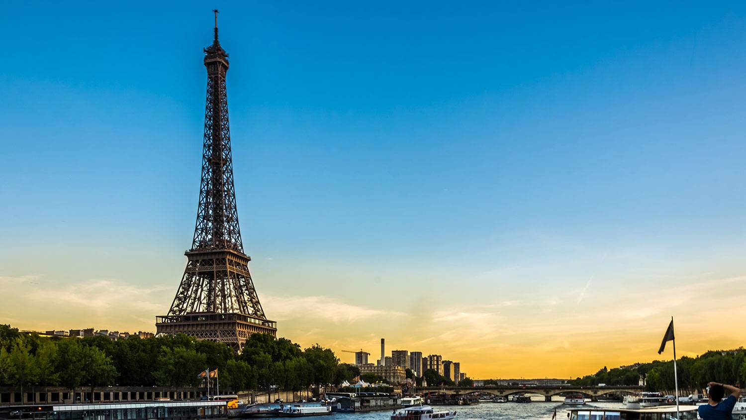14. Juli in Paris an der Seine an Bord von Paris en Scène Fotos 8