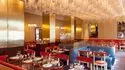 Вечер 31 декабря в Grand Café des Capucines в Париже.