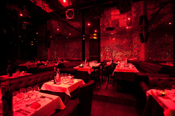 San Valentino a Parigi al Cabaret Le Don Camilo Foto 8