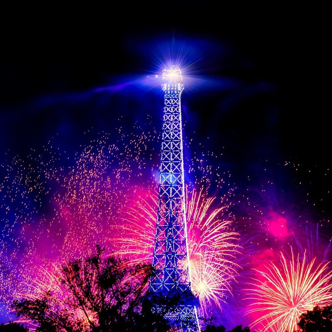 14 July Sightseeing and Fireworks Cruise in Paris • Information