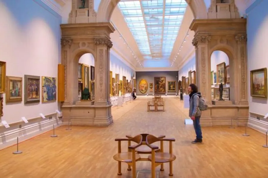 Quartier Sentier à Paris : Histoire, Accès et Informations • Come to Paris